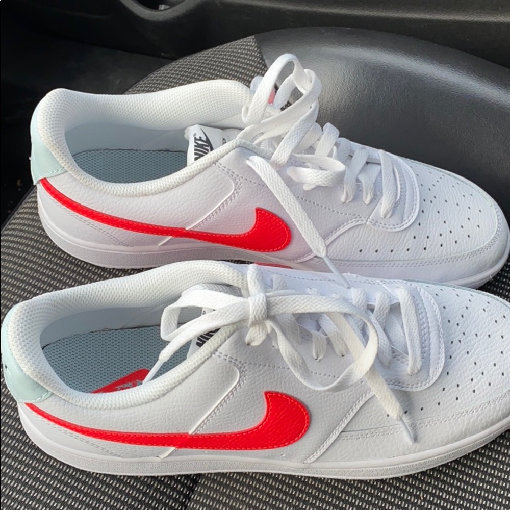 Nike Court Vision Low NWOT